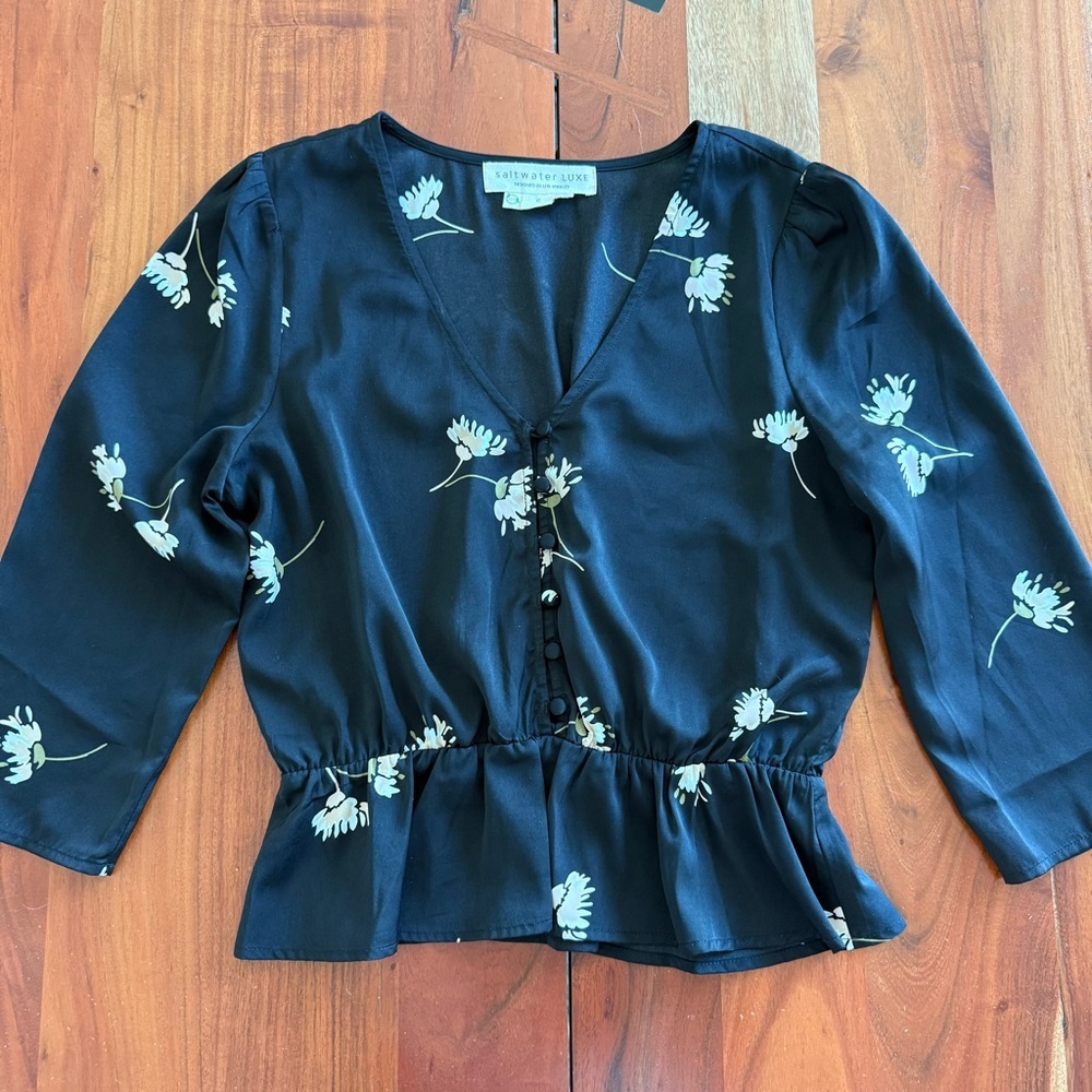 Saltwater LUXE Black Floral Peplum Blouse Size Small
